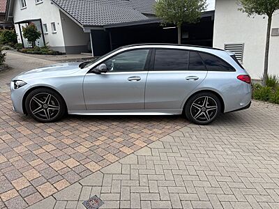 Mercedes-Benz C 300 d T Autom. -AMG-Pano-AHK-DigiLight
