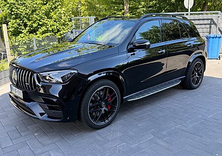 Mercedes-Benz GLE 63 AMG Black Red Seats Carbon