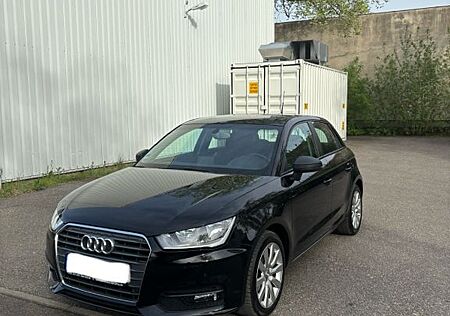 Audi A1 1.0 TFSI S tronic Sportback, Navi, SH, Pano