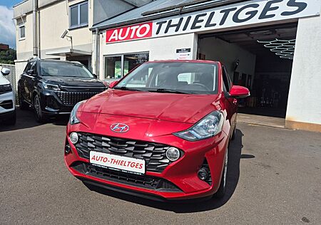 Hyundai i10 Sitz + Lenkradheizung, Navi , R-Kamera. 1.Ha