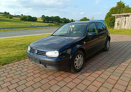 VW Golf Volkswagen 1.4 Basis Variant Basis
