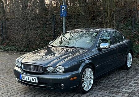 Jaguar X-Type 2.2 Liter Diesel AT Executive