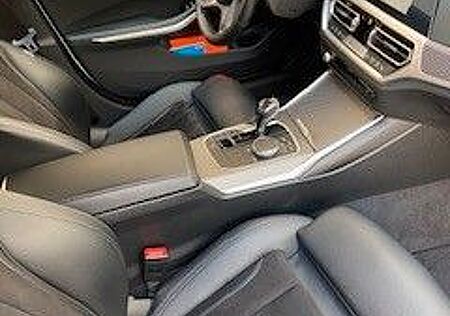 BMW 320d Touring M Sport Automatik M Sport