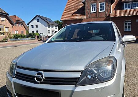 Opel Astra H - 89PS - Seniorenfahrzeug