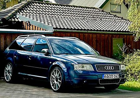 Audi S6 Avant 4.2 Liter V8 Automatik