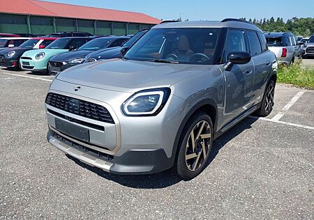 Mini Cooper D Countryman Cooper C Countryman Favoured Harman Panorama HUD