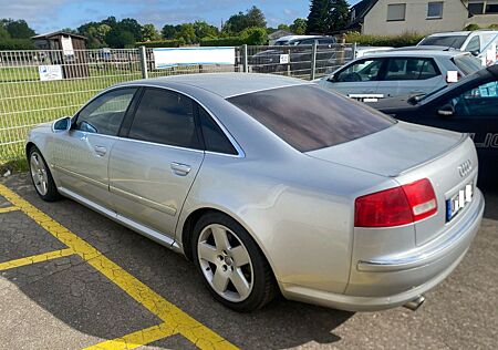 Audi A8 4.2 Lückenlos Scheckheft gepflegt.