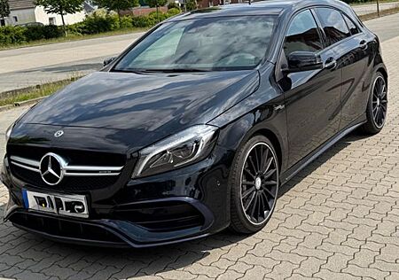 Mercedes-Benz A 45 AMG Mercedes-AMG A 45 4MATIC DCT Merced...