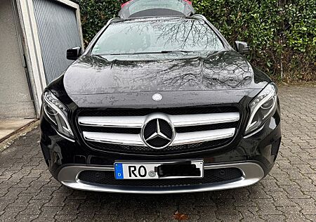 Mercedes-Benz GLA 180 SCORE -Automatik PRIVAT