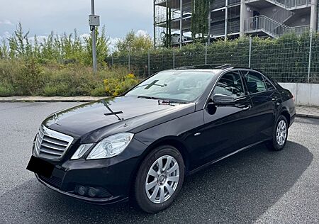 Mercedes-Benz E 200 CDI Automatik,Schiebedach,1 Hand,TÜV NEU