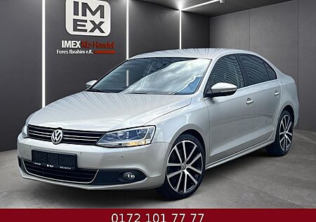 VW Jetta Volkswagen VI Highline*2.0*AUTOMATI*SCHECKHEFT*LEDER*