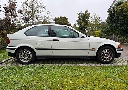 BMW 316i Compact