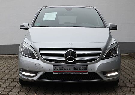 Mercedes-Benz B 200 Automatik/Stdheizung/Navi/Panorama/Leder