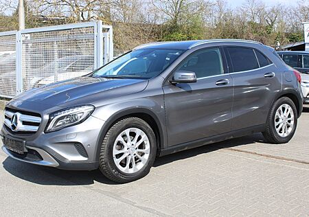 Mercedes-Benz GLA 220 CDI 4MATIC DCT Urban