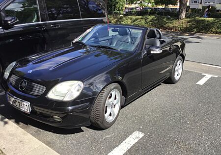 Mercedes-Benz SLK 320