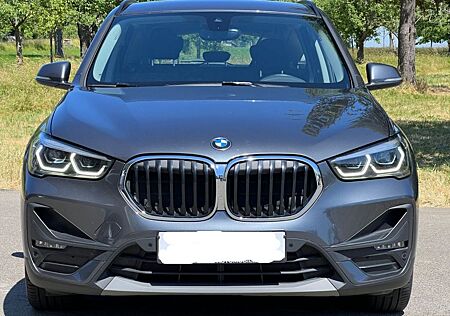 BMW X1 xDrive20d Automatik NaviPlus AHK