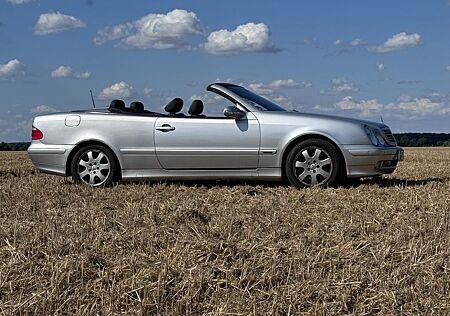 Mercedes-Benz CLK 320 Erstbesitz, Scheckheft, Garagenwagen