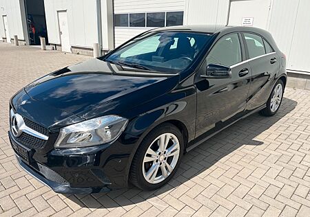 Mercedes-Benz A 180 BlueEfficiency Urban +NAVI+Klima+Sitzheiz