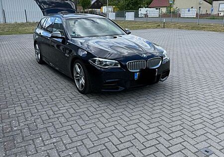 BMW M550d xDrive Touring A M