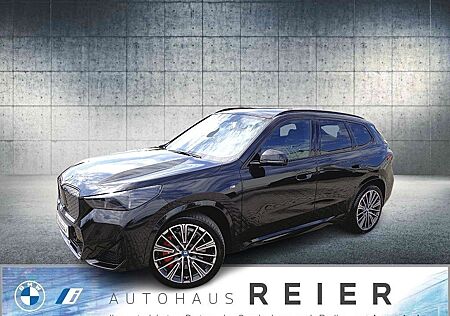 BMW iX1 xDrive30 20",MSportPro,Pano,HUD,HaKa,ACC,AHK