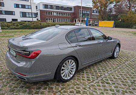 BMW 730d xDrive - Top Zustand Anschlussgarantie