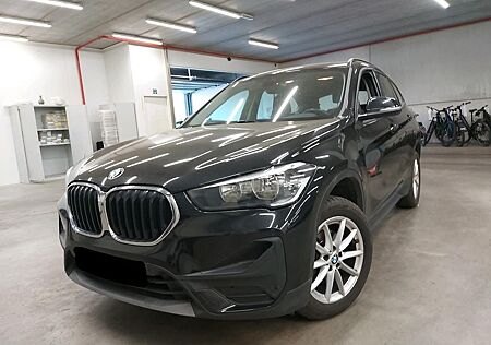 BMW X1 16dA SDRIVE * NAVIGATION * ALU * PDC *