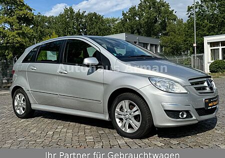Mercedes-Benz B 180 ** Automatik ** 65 TKM 1.HD Top Gepflegt