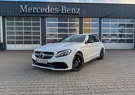 Mercedes-Benz C 63 AMG C63 AMG Designo/H-Up/Distr./Mem./Burm./Garantie