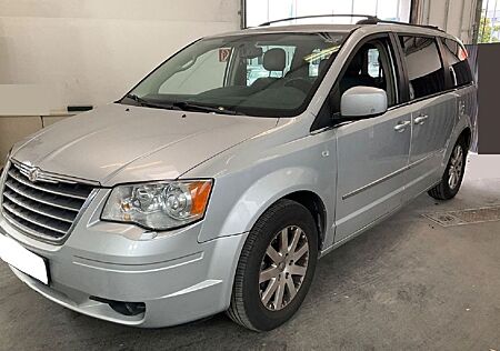 Chrysler Grand Voyager Autom. 7 Sitze TÜV NEU Xenon Leder