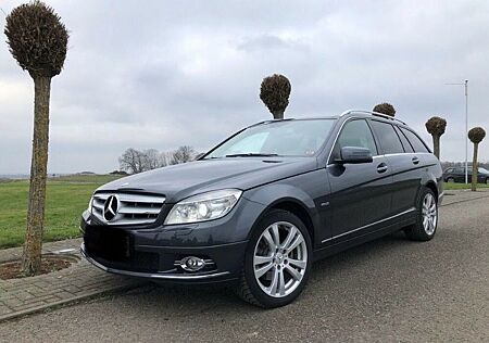 Mercedes-Benz C 250 CGI T BlueEFFICIENCY