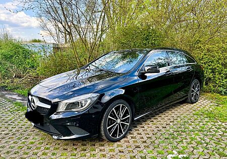 Mercedes-Benz CLA 200 Shooting Brake CLA 200 Urban Shootin...