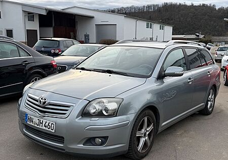 Toyota Avensis Kombi 2.4 Executive* Automatik*
