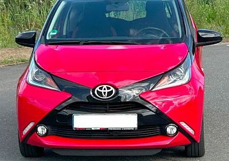 Toyota Aygo (X) Aygo (X) 1,0-l-VVT-i x-cite style selection ...