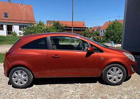 Opel Corsa D Satellite