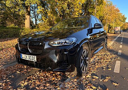 BMW iX3 IMPRESSIVE IMPRESSIVE