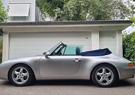 Porsche 993 Carrera Cabriolet/100% Historie/EU 15k inv.