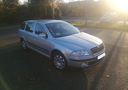 Skoda Octavia Combi 1.6 Classic Classic