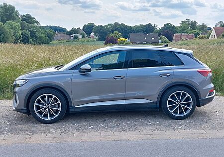 Audi Q4 e-tron 45 quattro - Pano/AHK/Matrix/S-Line