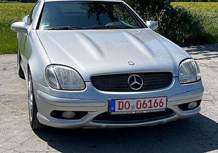 Mercedes-Benz SLK 32 AMG Xenon Designo