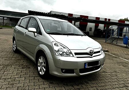 Toyota Verso 1.8 Automatik 7 Sitze Klimaautomatik