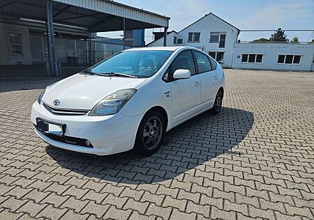 Toyota Prius 1.5-l-VVT-i -