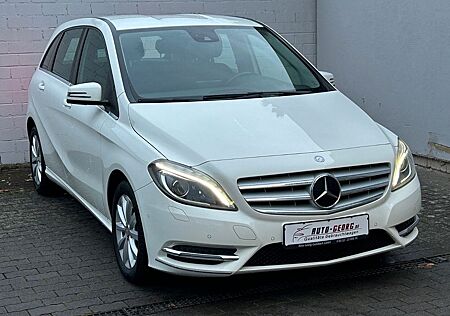Mercedes-Benz B 180 CDI *1.HAND*XENON*NAVI*SHZ*