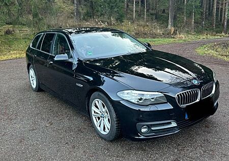 BMW 525d Touring Luxury Line Keyless Panorama