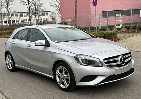 Mercedes-Benz A 180 CDI Urban Sport BlueEff Navi Kamera LED