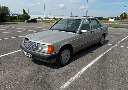 Mercedes-Benz 190 gebraucht kaufen Mercedes-Benz 190 190E 2.0 mit H-Zulassung TOP