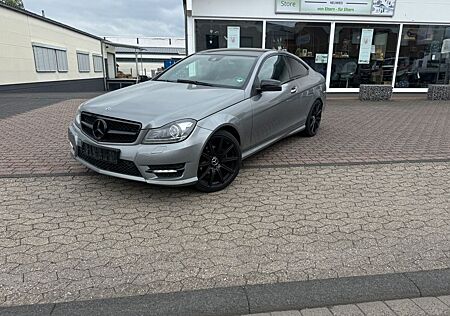 Mercedes-Benz C 250 Sport Coupé Autom. AMG-Paket
