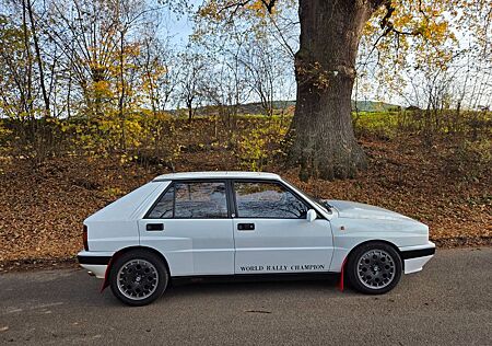 Lancia Delta Integrale 16V weiß H-Zulassung Oldtimer