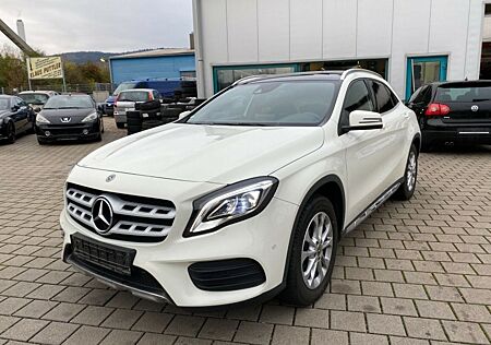 Mercedes-Benz GLA 180 - Navi-LED-AMG-PDC-SHZ-Pano-elektr Heck