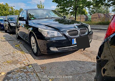 BMW 525xi A -