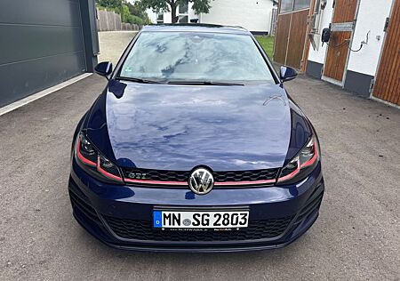 VW Golf Volkswagen 2.0 TSI DSG GTI GTI